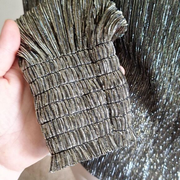 Banana Republic Shimmering Metallic Blouse Size M - Picture 6 of 9